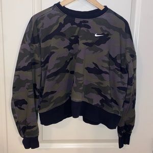 Nike cropped sweatshirt